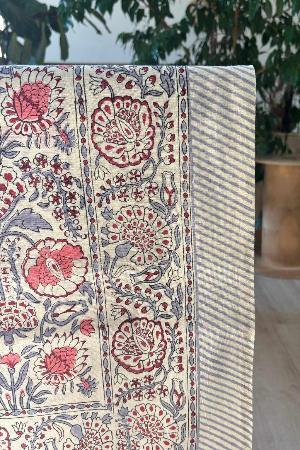 "Tuileries" hand block-printed cotton tablecloth blue/pink