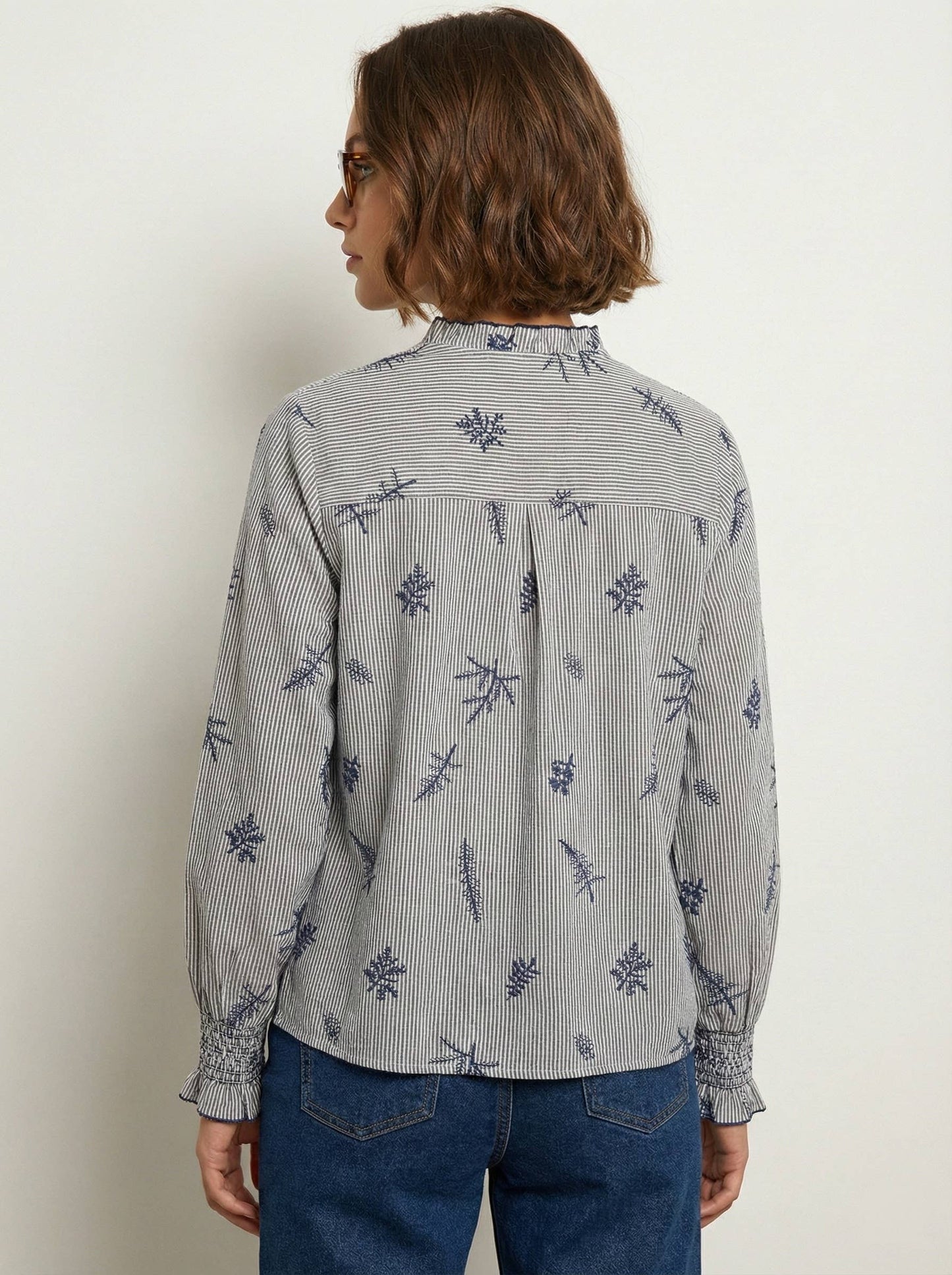 Dauphine Shirt embroidery
