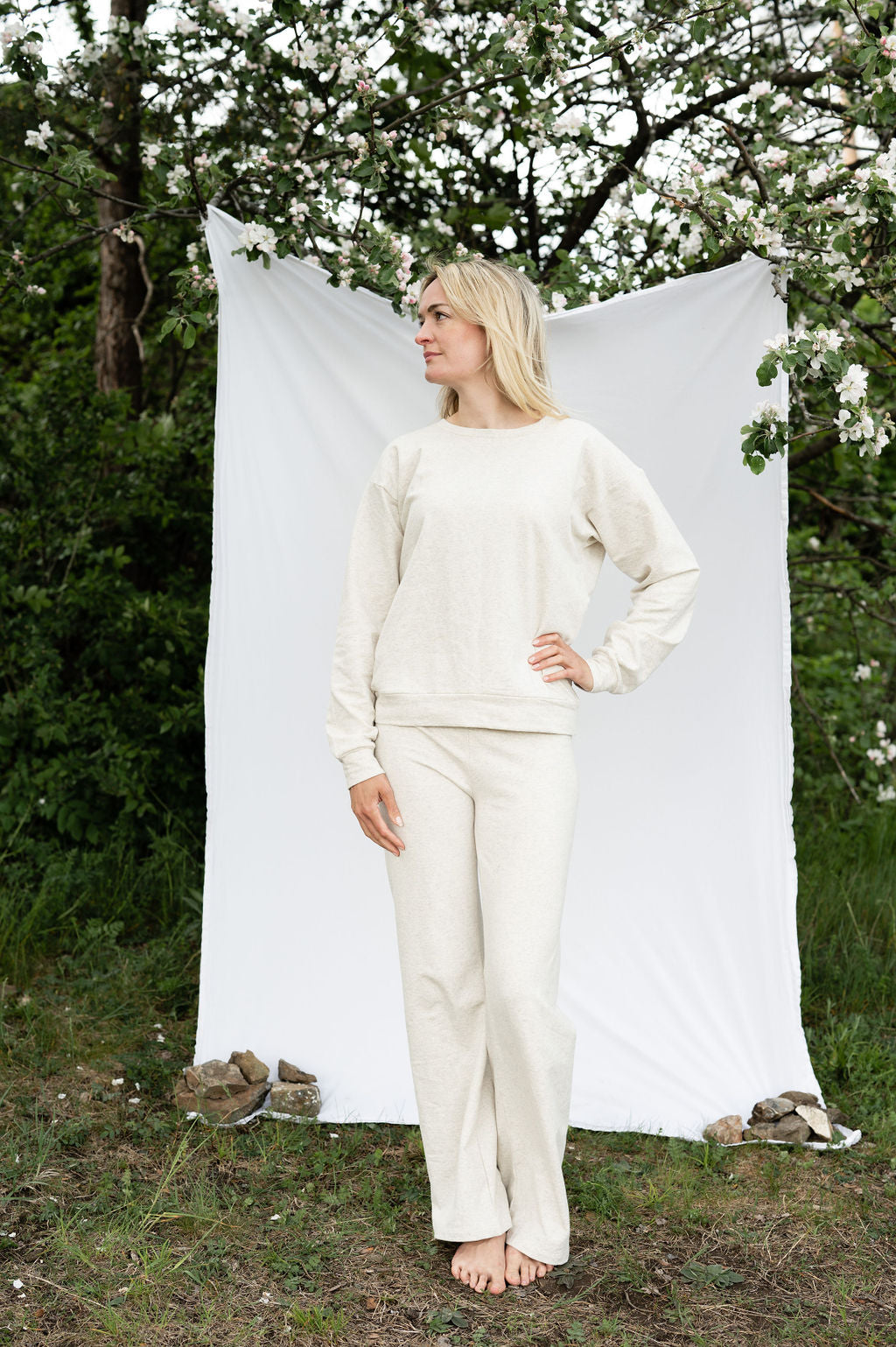 Emma Crewneck ECRU