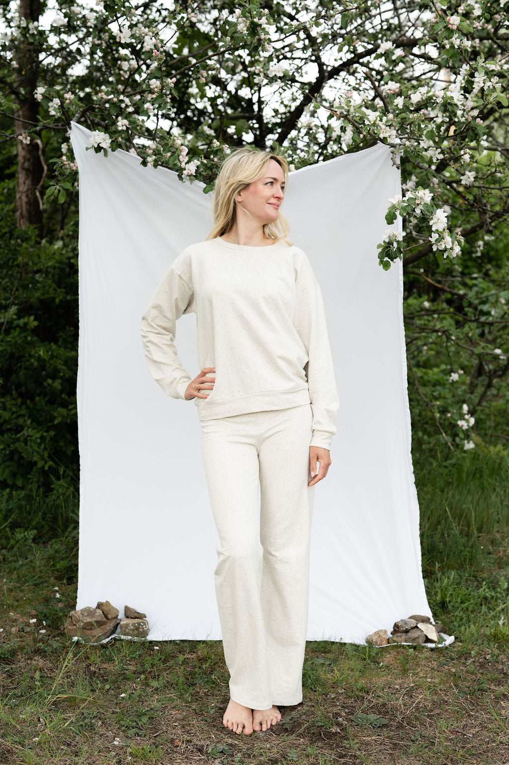 Emma Crewneck ECRU
