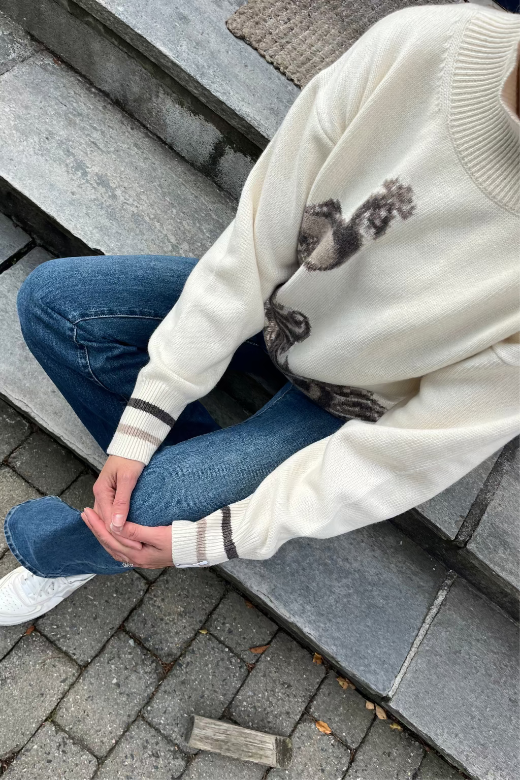 Peacock sweater OATMEAL