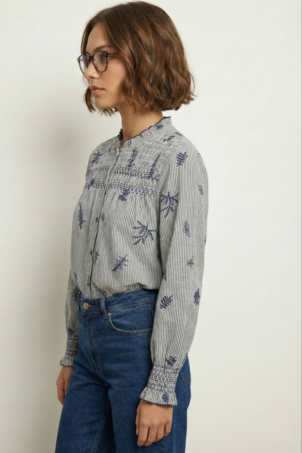 Dauphine Shirt embroidery