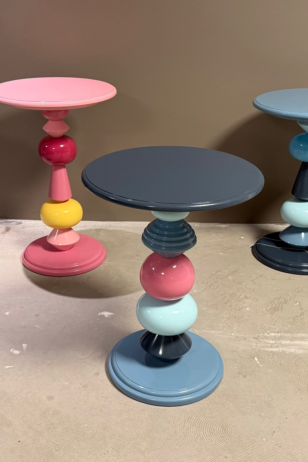 Bubblegum Table