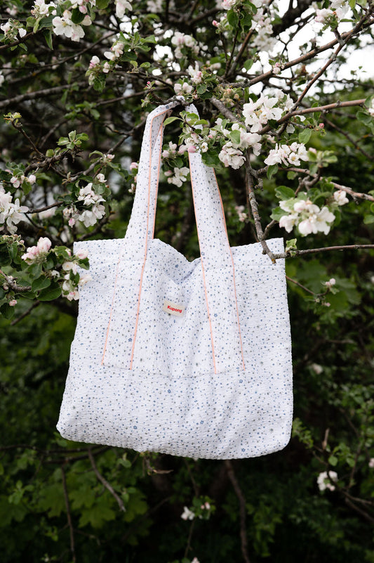 Tote All- Total FLOWERS