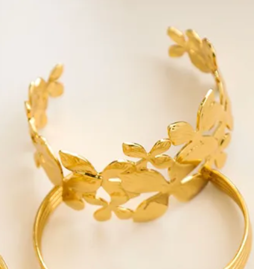Flower bracelet cuff