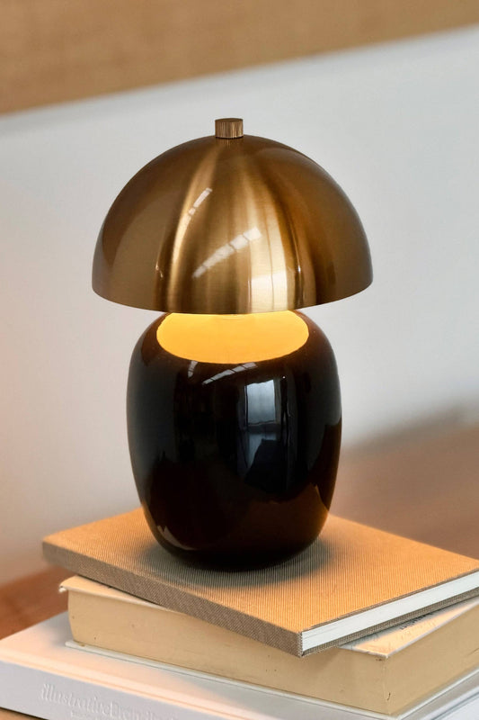 Manhatten LED table lamp rechargeable