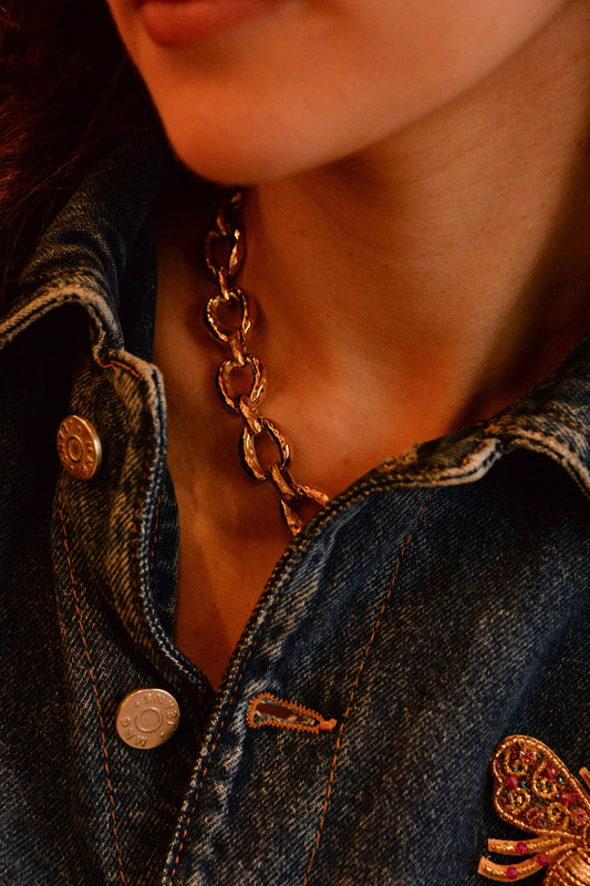 GOLD CHUNKY NECKLACE