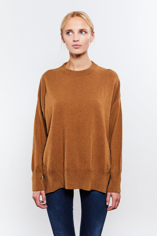 Phoebe Roundneck Camel